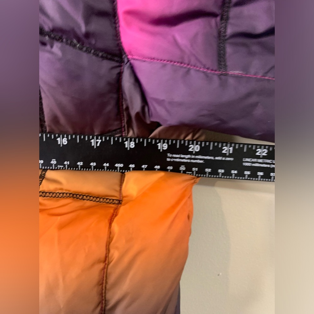 Women’s Medium Vintage Columbia Sportswear Puffer winter snow Jacket ombré - Picture 7 of 7